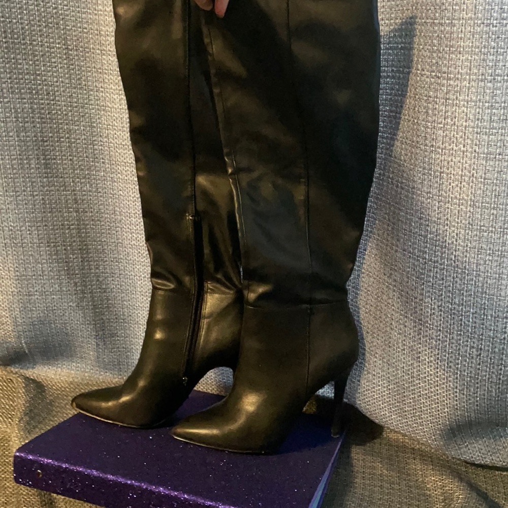 3inch knee high black heeled boots